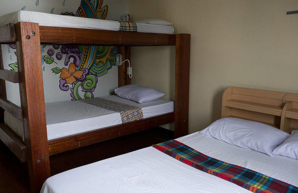 Zion Hostel Chiang Mai Exteriör bild