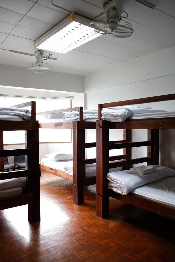 Zion Hostel Chiang Mai Exteriör bild