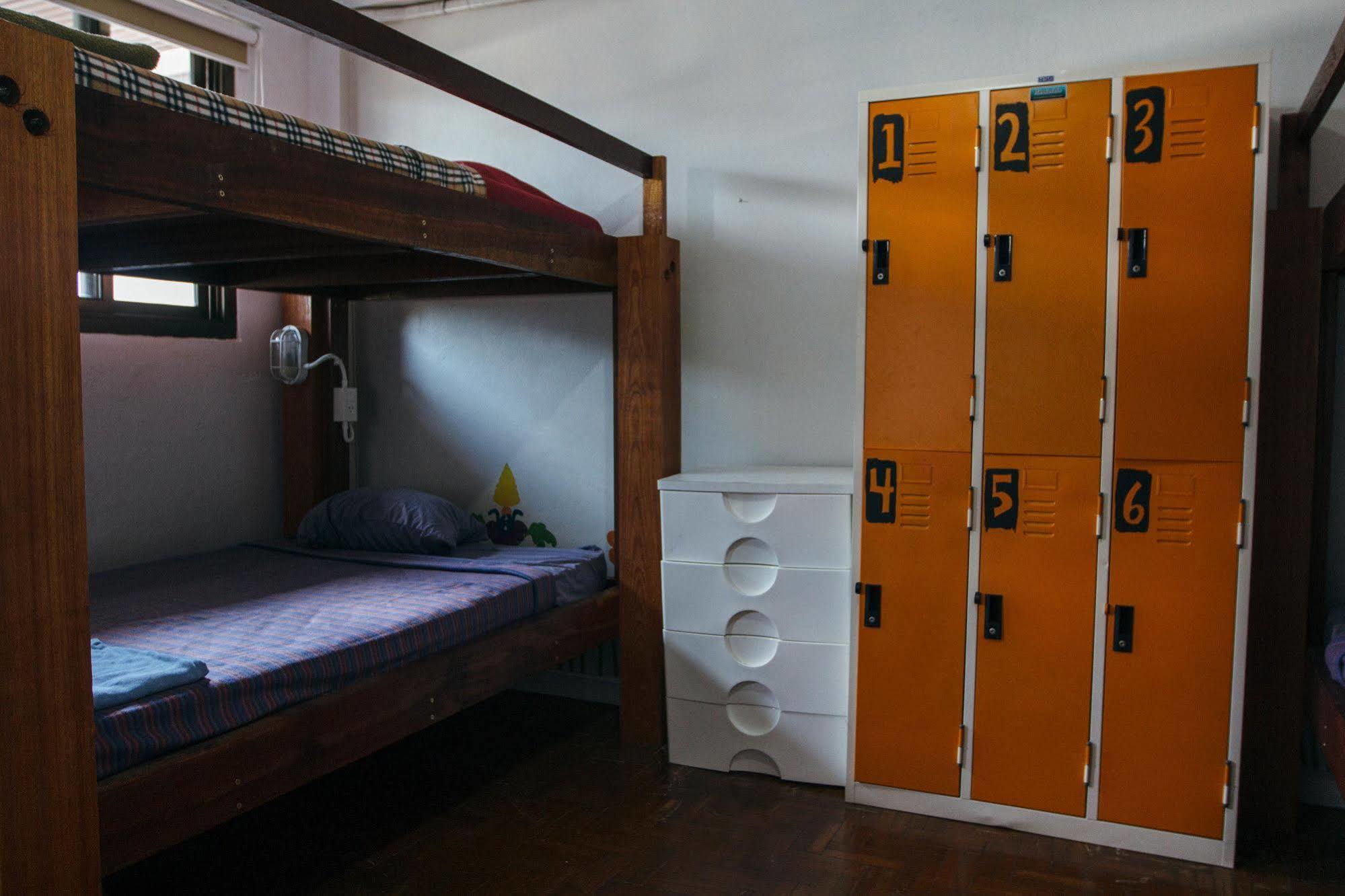 Zion Hostel Chiang Mai Exteriör bild